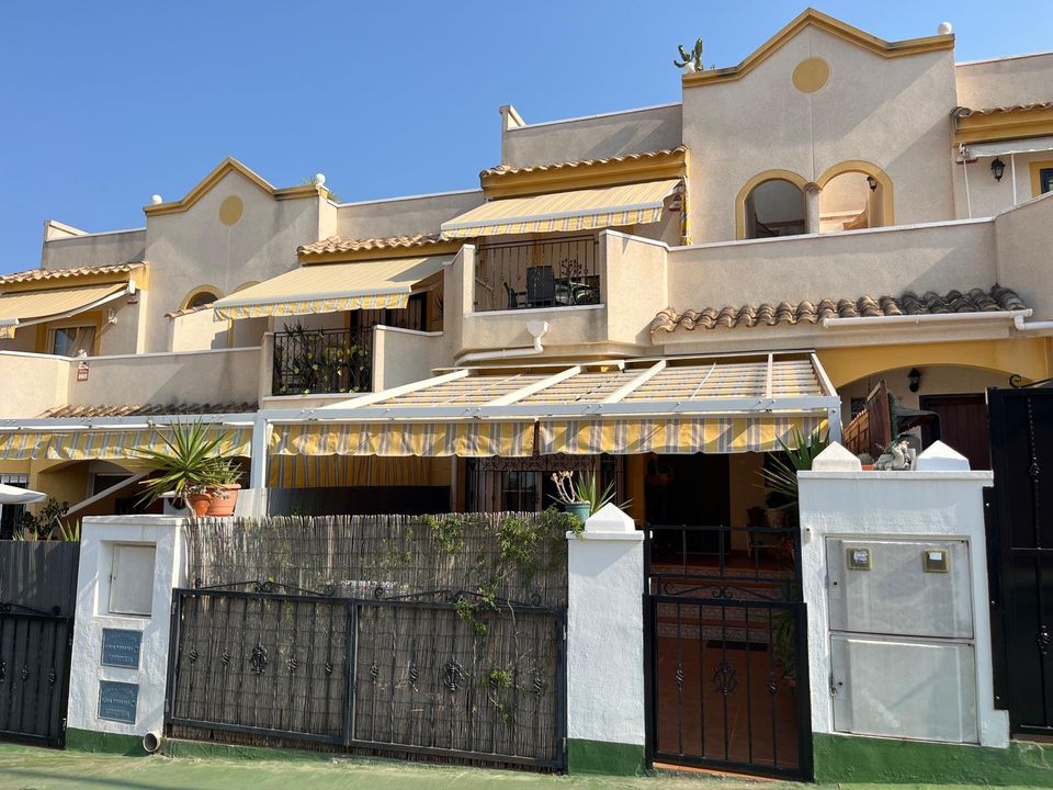Rækkehus i Torrevieja, Alicante - foto 1